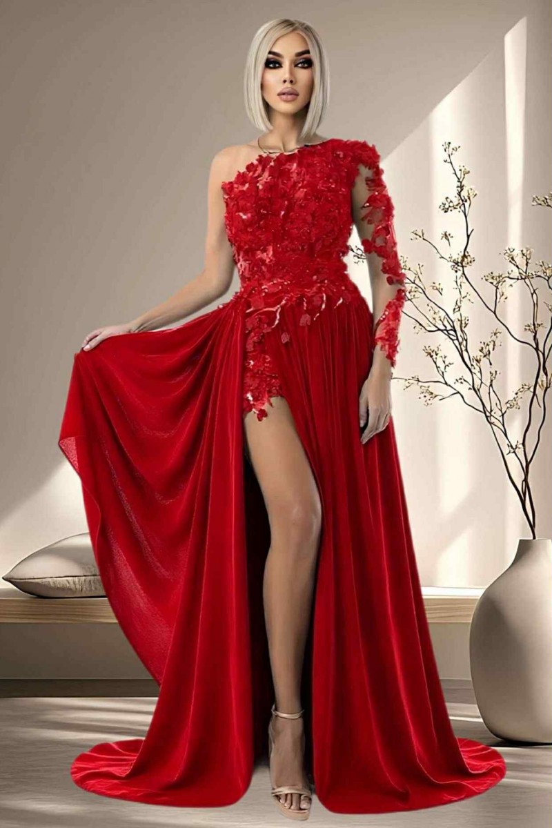ROCHIE SPECTACULOASA DANTELA SI CATIFEA