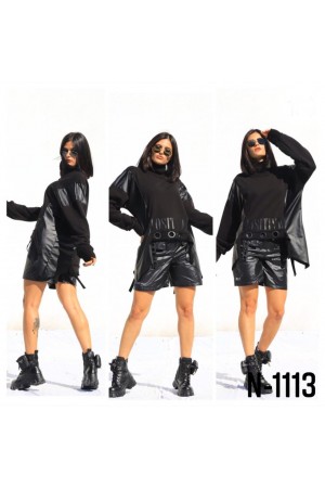 BLUZA CU CAPSE