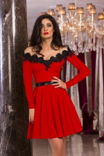ROCHIE CLOS CU DANTELA LA DECOLTEU