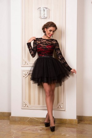 ROCHIE DIN DANTELA SI TULLE