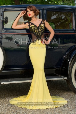 ROCHIE ADDICTED TO BEAUTY
