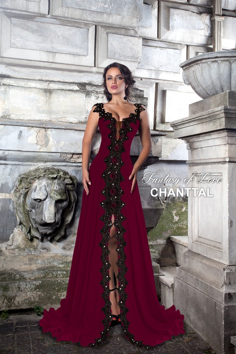 ROCHIE ARISTOCRATIC WOMAN