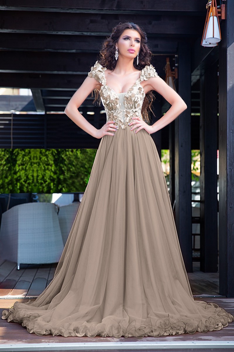 ROCHIE BEAUTIFUL DRESS