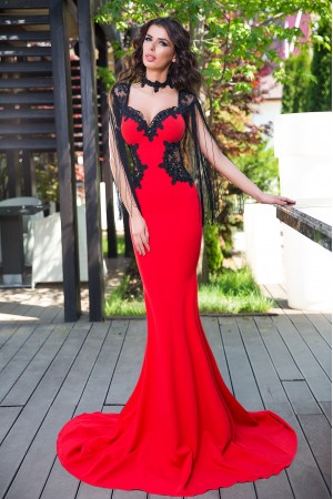 ROCHIE BEAUTIFULL FRINGES