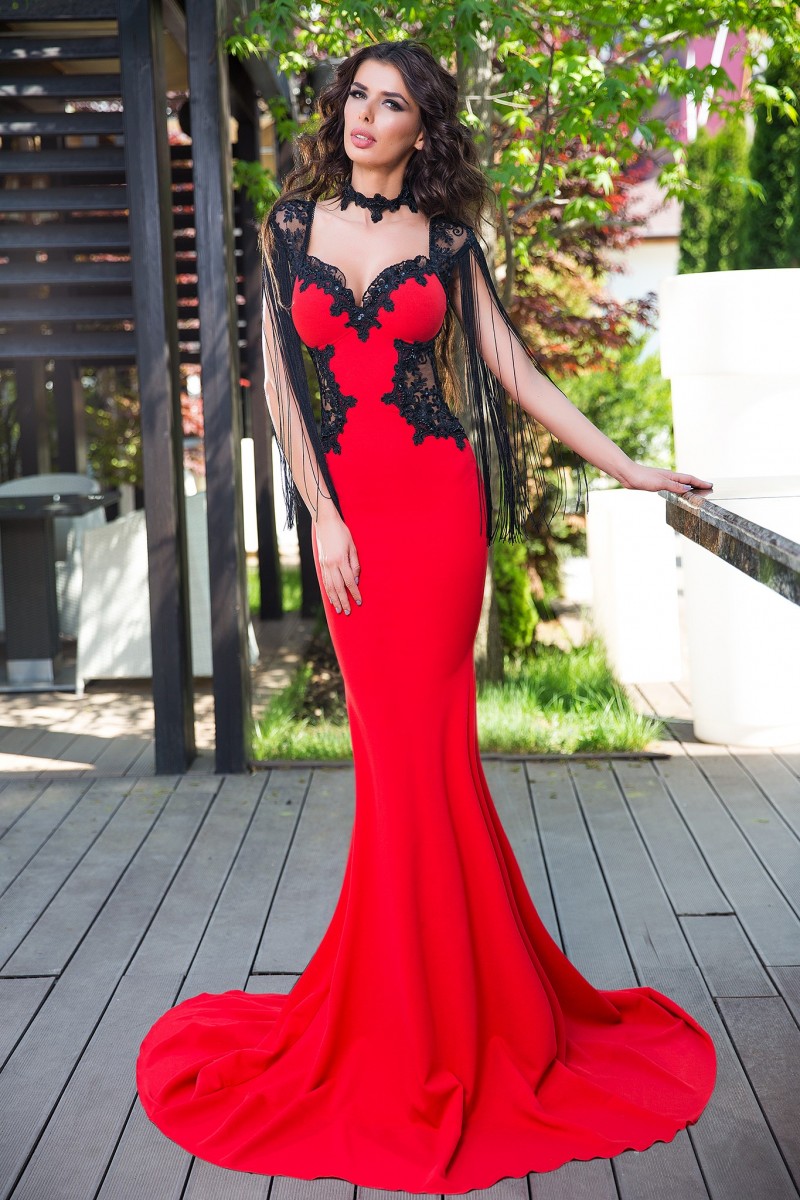 ROCHIE BEAUTIFULL FRINGES