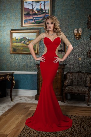 ROCHIE BEAUTY QUEEN