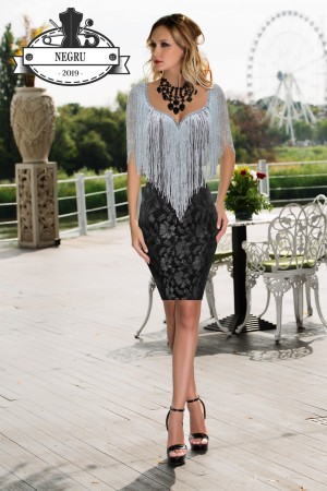 ROCHIE CHARMING LOOK