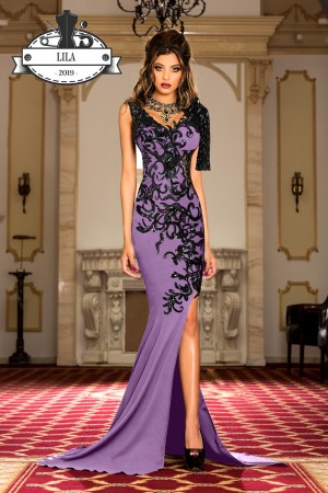 ROCHIE CHARMING WOMAN