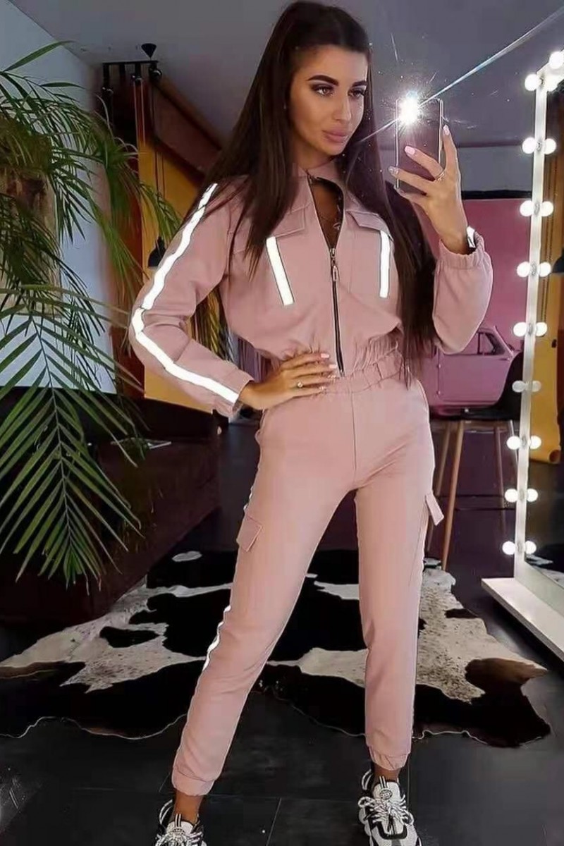 COMPLEU 2 PIESE BLUZA SI PANTALON COMPLEU 2 PIESE BLUZA SI PANTALON